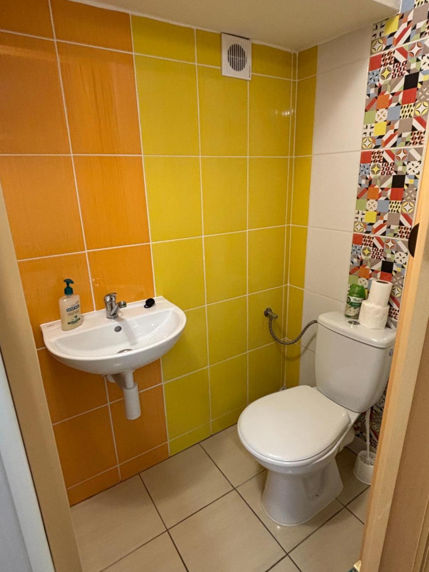 Apartmanovy Dom Grand Štúrovo Extérieur photo